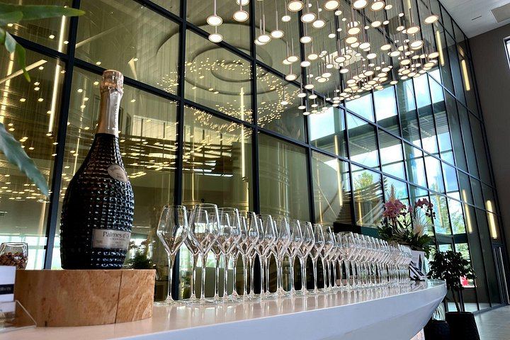 Paris to Champagne Day Trip: Reims Cathedral, Family Estate, 3-Course Lunch and Sabrage (7/12)