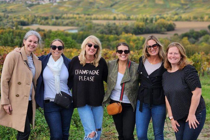 Paris to Champagne Day Trip: Reims Cathedral, Family Estate, 3-Course Lunch and Sabrage (5/12)