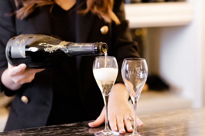 Picton Cruise Shore Excursion: Four Family-Run Marlborough Wineries by Minibus (5/12)