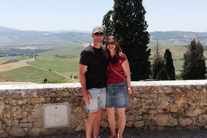Small-Group Brunello and Montepulciano Wine Day from Cortona in a 9-Seat Minivan (1/12)