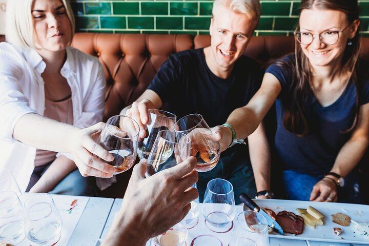 Six Ports in Lisbon: Tawny, Ruby, White, Rosé, Reserve and 10-Year-Old at From The Vine (1/3)