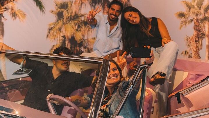 Pink Palace in Porto: Eleven Rooms of Rosé, a Pink Ball Pool and Five Wine Tastings (3/12)