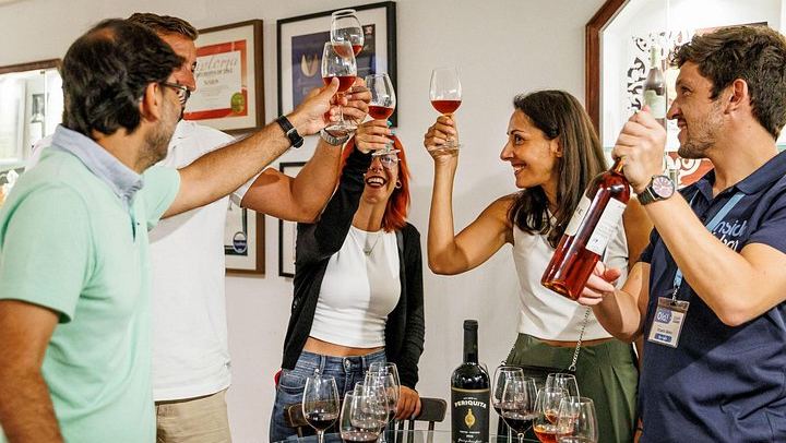 Small-Group Arrábida and Sesimbra Day Trip from Lisbon with Two Wine Tastings (3/11)