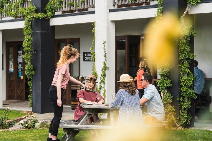Full-Day Small-Group Marlborough Wine Tour from Blenheim with Winery Lunch (2/9)