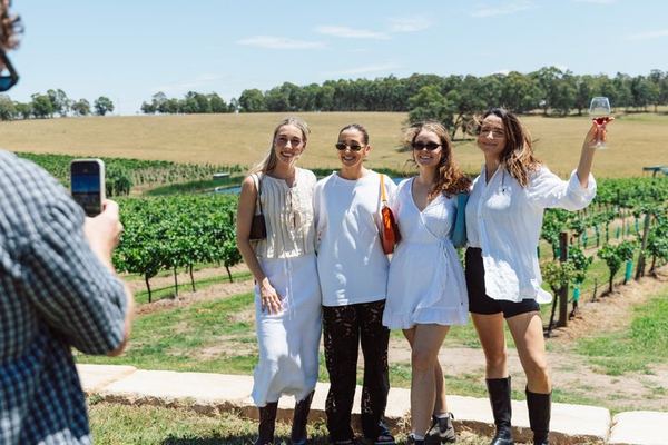 Hunter Valley Day Tour from Sydney: Iron Gate, Sobel's, Gin Distillery and 2-Course Lunch
