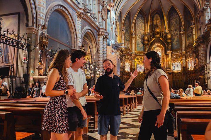 Montserrat and Castle Winery Full Day from Barcelona: 8:30 or 9:45 Departure Options (10/12)