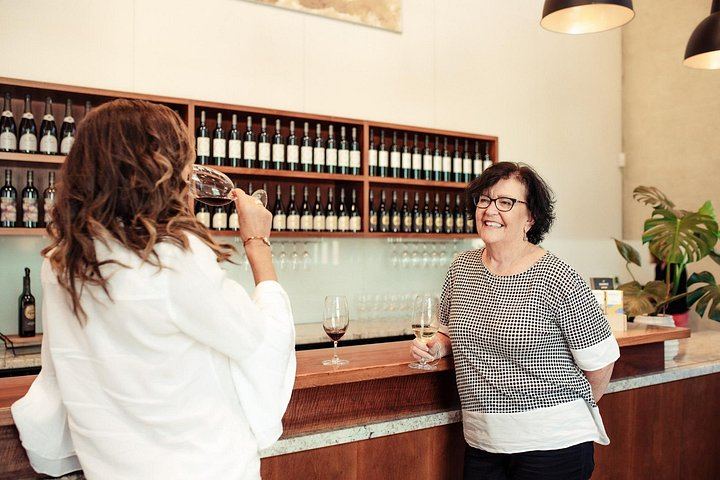 Margaret River Small-Group Wine Tour with Tannin Road, Cellar Doors and Brewery Lunch (1/12)
