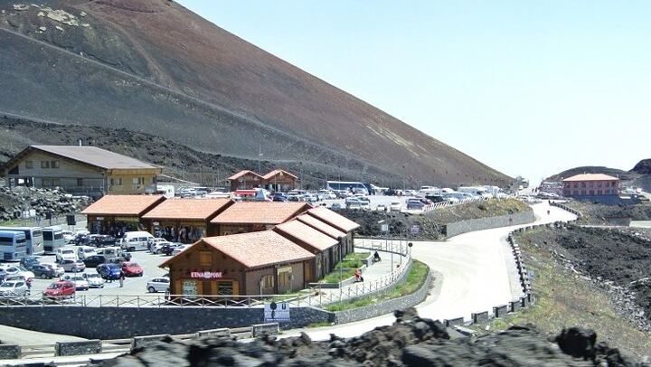Private Etna Tour: Silvestri Craters, Honey Producer and Four Wines at Gambino Vini (3/11)