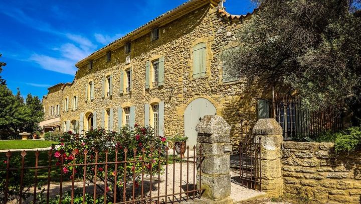 Private Full-Day Châteauneuf-du-Pape Tour: Fortia, La Nerthe, La Gardine, Lunch Stop (2/12)