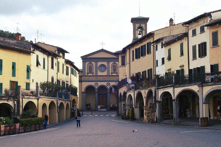 Private Chianti Wine Tour from Florence Through Rolling Hills and Small Towns (3/5)