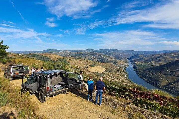 Private Douro 4x4 Tour: Off-Road Vineyard Trails, Favaios, Winery Lunch, River Cruise (1/12)