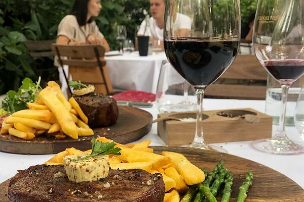 Private Full-Day Stellenbosch Wine Tour from Cape Town with Cellar Visit and Cheese
