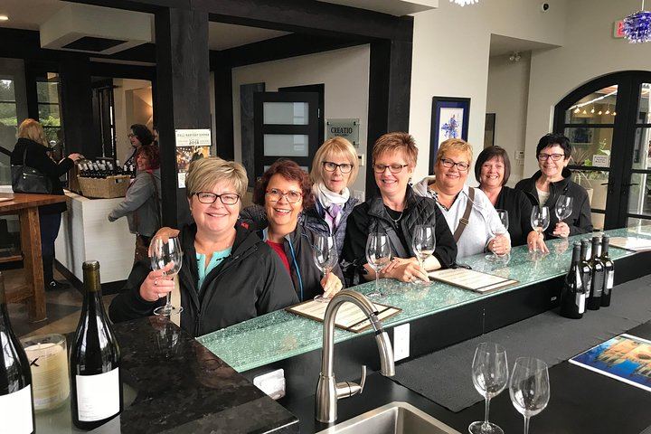 Full-Day Okanagan Wine Tour: Mission Hill, Quails' Gate and Two More Wineries, Lunch Stop (5/9)