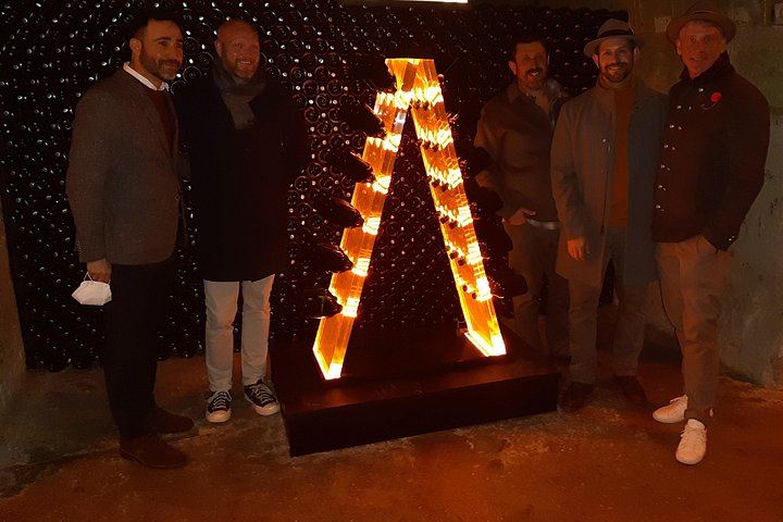 Private Champagne Day from Paris, WSET Guide: Family Grower and Veuve Clicquot Cellars (4/12)