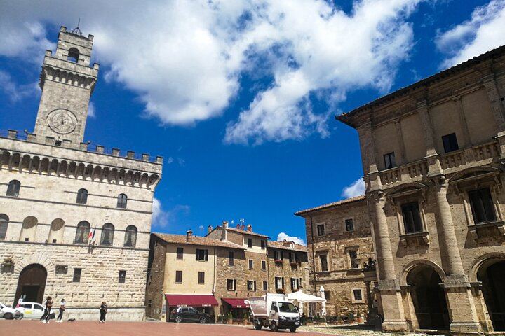 Private Walking Tour of Montepulciano from Piazza Grande with Cellar and Nobile Tasting (1/12)