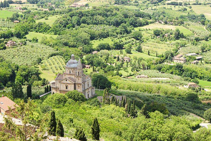 Private Walking Tour of Montepulciano from Piazza Grande with Cellar and Nobile Tasting (5/12)