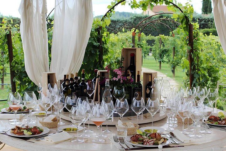 Private Half-Day Tour of San Gimignano and Chianti by Car with Wine Tasting (1/12)