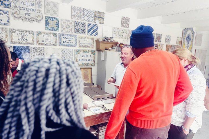 Private Arrábida Day from Lisbon: Two Wineries, Market and Tile Workshop (12/12)