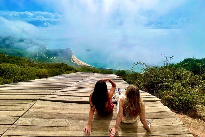Private Arrábida Coast and Wine Day from Lisbon: Three Wineries, Oysters and Tiles (5/12)