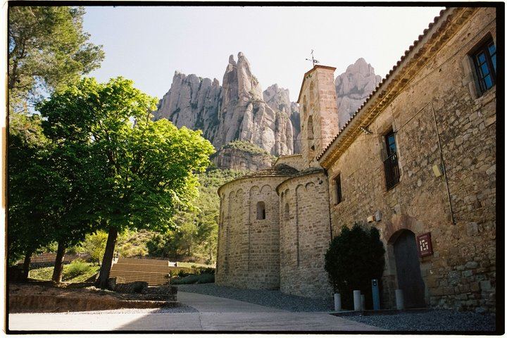 Private Montserrat and Sant Sadurni Cava Cellar Tour with Barcelona Hotel Pickup (10/10)