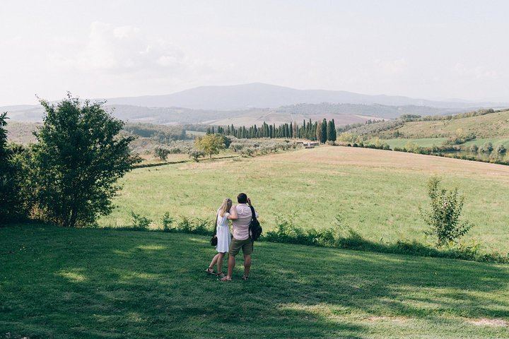 Private Land Rover Defender Wine Tour from Castellina in Chianti, Strade Bianche (2/12)
