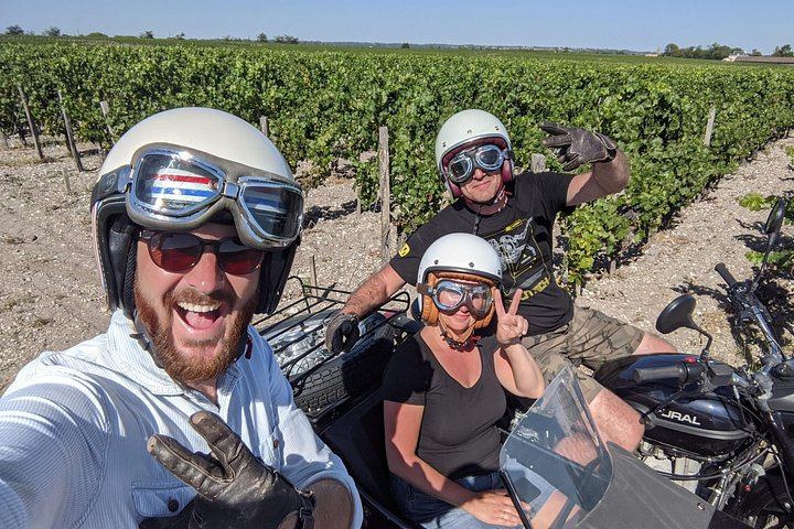 Private Vintage Sidecar Ride Through the Saint-Émilion Vineyards, 1.5 Hours (2/6)