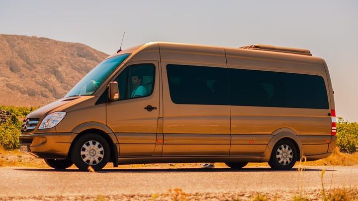 Private 4-Hour Santorini Wine Tour by Luxury Vehicle: Three Wineries and a Light Meal (2/12)
