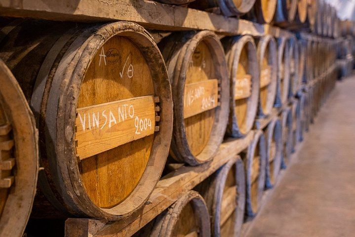 Private 4-Hour Santorini Wine Tour by Luxury Vehicle: Three Wineries and a Light Meal (12/12)