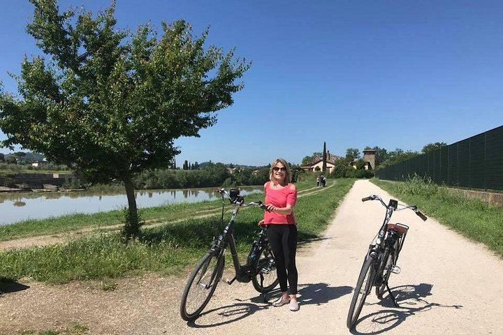 Self-Guided E-Bike Loop from Florence to Fiesole, Settignano and a Chianti Vineyard (7/9)