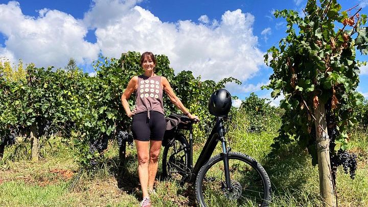 Self-Guided E-Bike Loop from Florence to Fiesole, Settignano and a Chianti Vineyard (1/9)