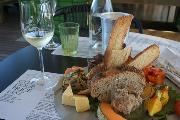 Private Cape Town to Stellenbosch Wine Day: Spier, Rust en Vrede, Delaire Graff, Tokara (2/12)