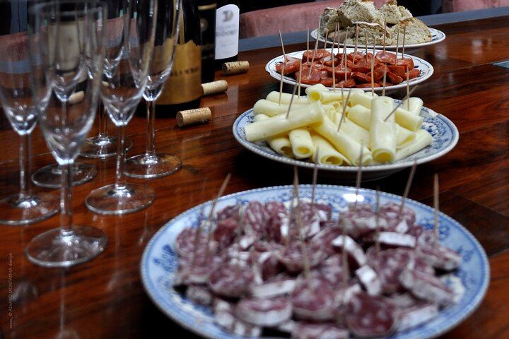 Private Porto Tour to Minho Green Wines and Douro Valley with Chef Lunch and Boat Ride (2/11)