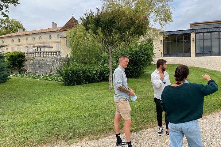 Private Saint-Émilion and Pomerol Day in an Air-Conditioned Car: 2 Châteaux, 3 Tastings (11/12)