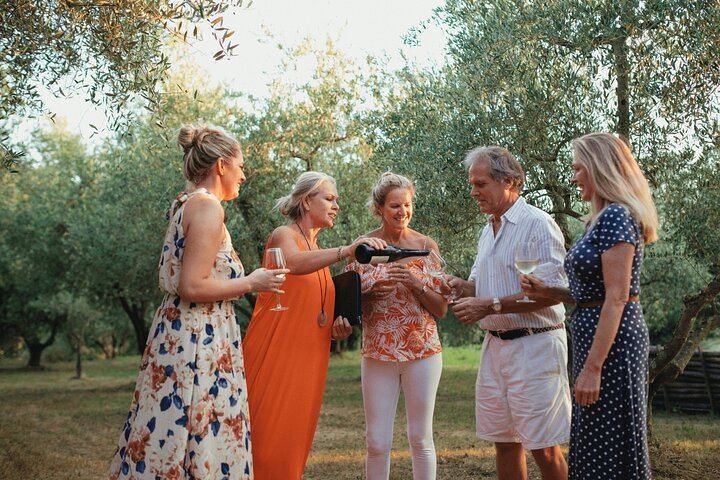 Private Full-Day Napa and Sonoma Wine Country Tour with Hotel Pickup (8/11)