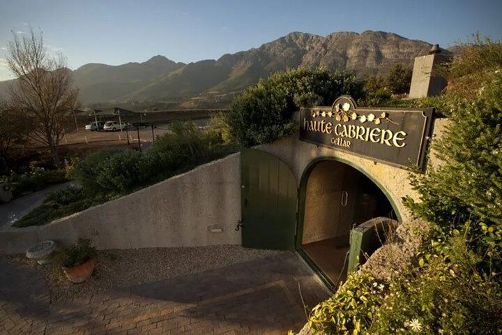 Private Cape Winelands Day: Paarl, Franschhoek and Stellenbosch with a Lunch Stop (3/12)
