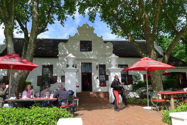 Private Cape Winelands Day: Paarl, Franschhoek and Stellenbosch with a Lunch Stop (2/12)