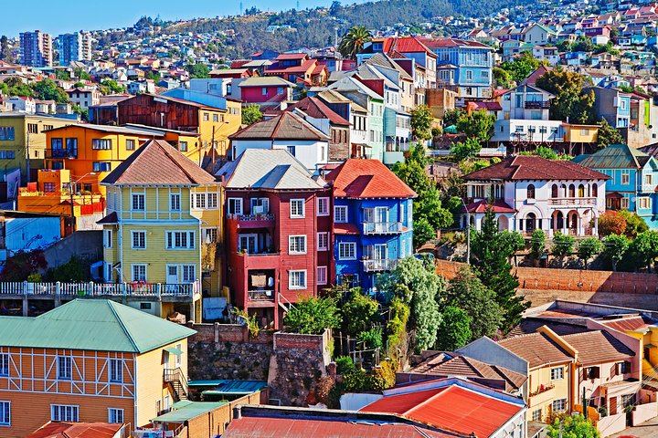 Small-Group Cruise Day Trip: Valparaiso, Viña del Mar and Casablanca Winery Tasting (2/12)