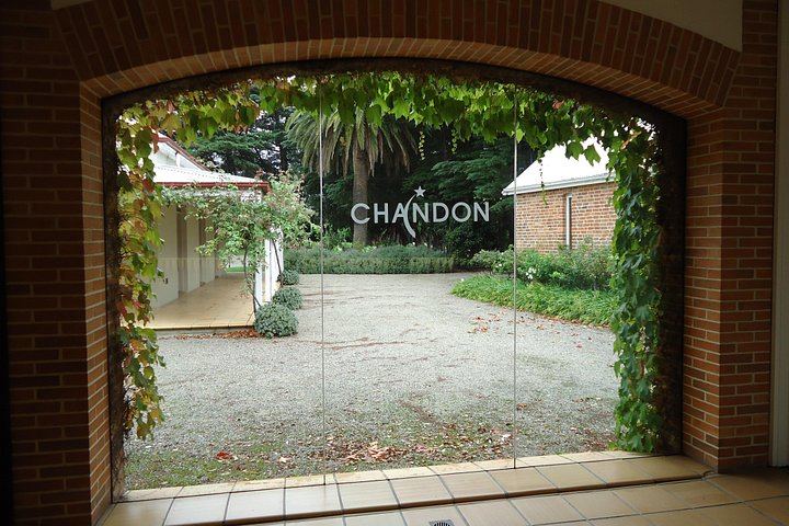 Private Full-Day Yarra Valley Wine Tour with Four Premium Winery Tastings and Lunch (3/7)