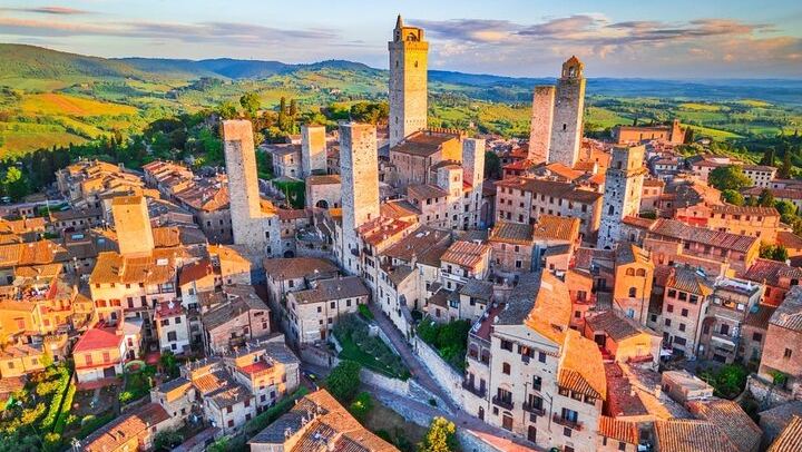 Private Tuscany Day Tour from Florence by Mercedes: Siena, San Gimignano, Chianti Hills (1/12)