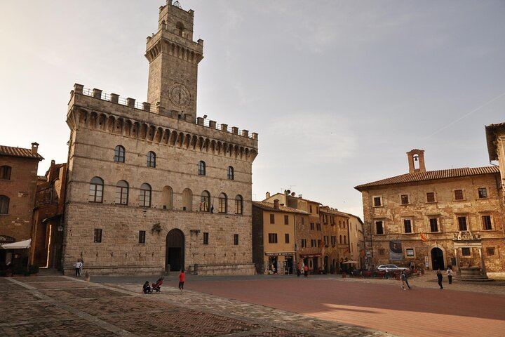 Private Florence Day Trip to Pienza and Montepulciano: Pecorino Dairy, Winery, Minivan (7/7)