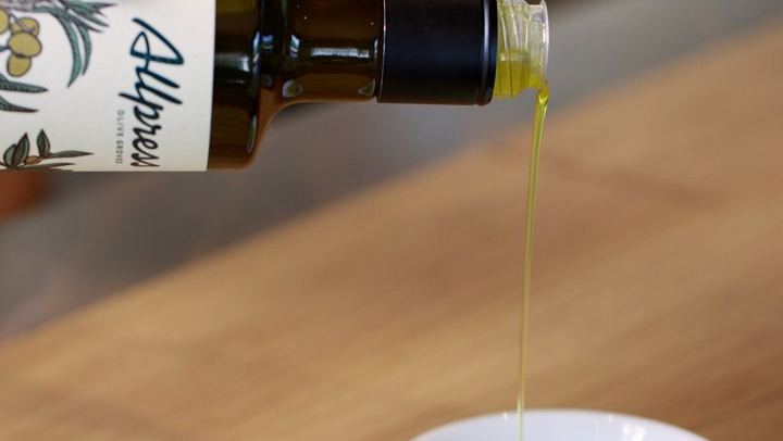 Private Waiheke Food and Wine Tour: Olive Oil, Honey, Vineyard Lunch, Qualmark Gold (4/5)