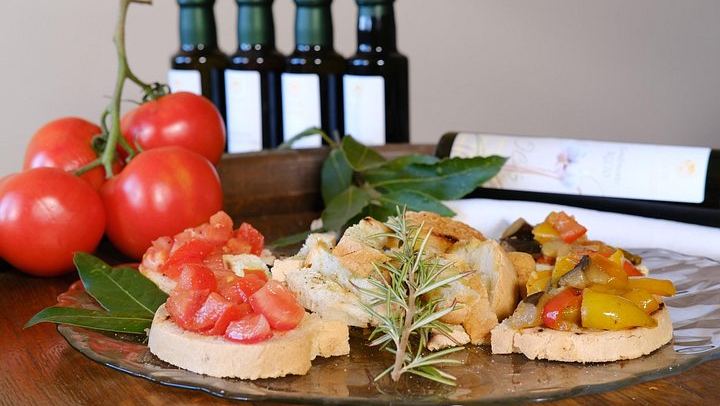 Podere la Marronaia Organic Wine and Olive Oil Tasting, San Gimignano (3/11)
