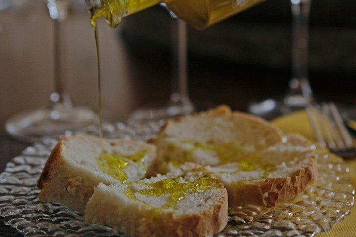 Podere la Marronaia Organic Wine and Olive Oil Tasting, San Gimignano (5/11)