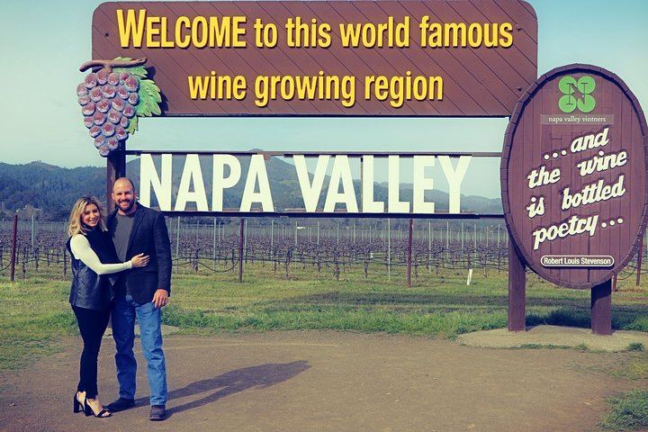 Private Wine Country Tour by Luxury SUV with a Professional Photographer (1/12)