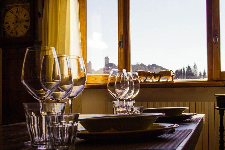 Private Tasting of Organic Wines, Olive Oil, Balsamic, Pecorino and Bruschetta (3/5)