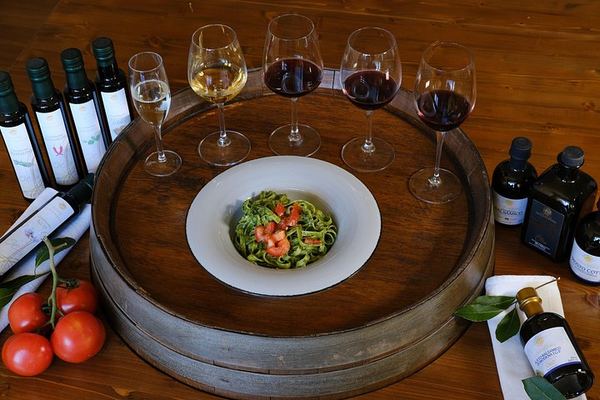 Private Balsamic Vinegar, Wine and Olive Oil Experience with Tuscan Meal