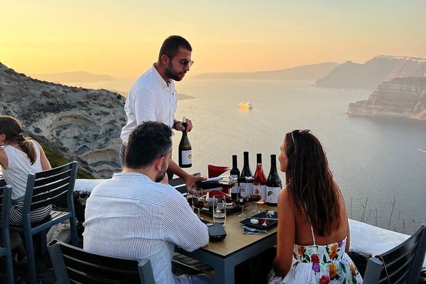 Private Santorini Wine Tour: Exo Gonia, Argyros and Anhydrous, 12 Tastings