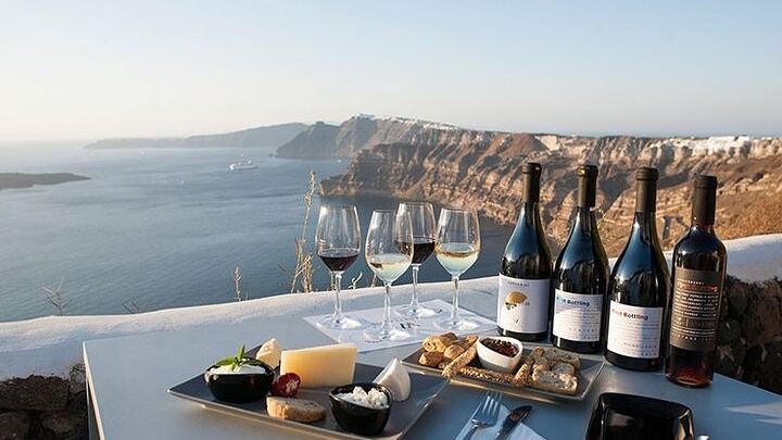 Private Santorini Wine Tour: Exo Gonia, Argyros and Anhydrous, 12 Tastings (1/12)
