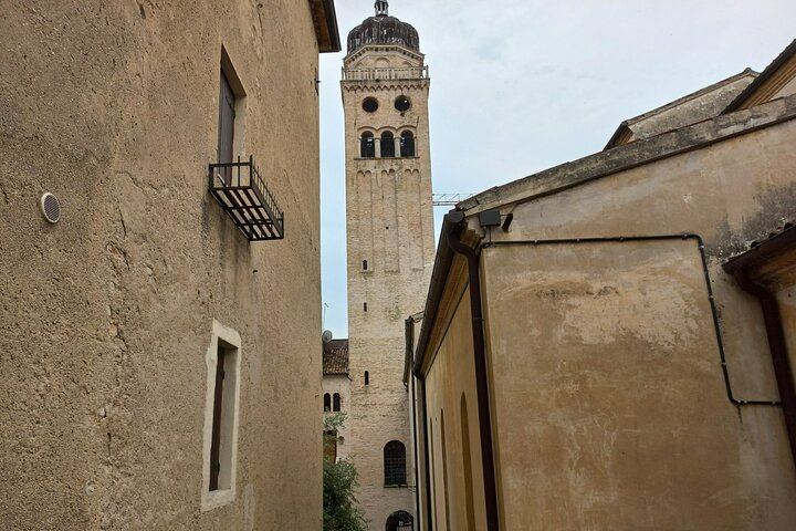 Prosecco DOCG Day Trip from Venice or Treviso: Cartizze Vineyards and 2 Historic Wineries (12/12)