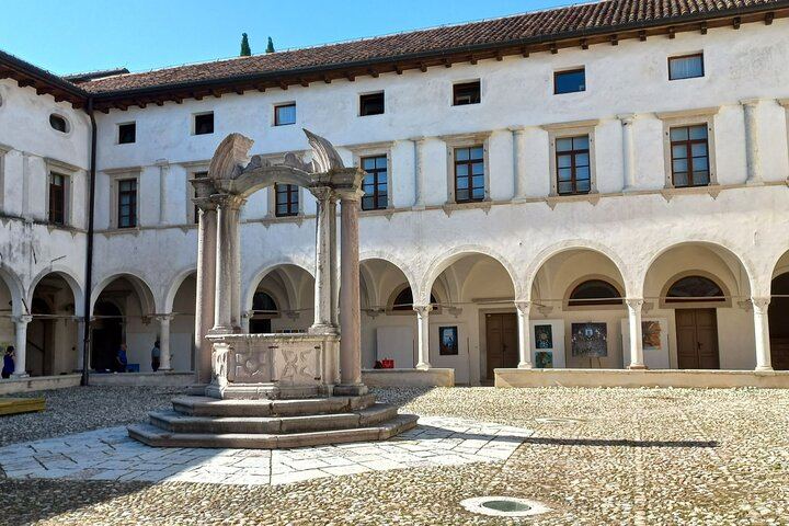 Prosecco DOCG Day Trip from Venice or Treviso: Cartizze Vineyards and 2 Historic Wineries (11/12)